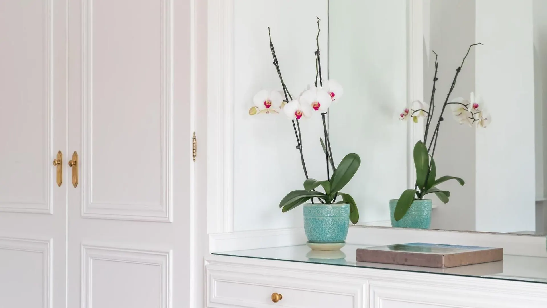 Aurora Boutique House - Only Adults Bed & Breakfast Marbella