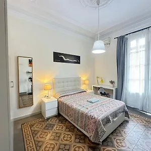 https://r3-centric-and-cozy-flat.catalonia-hotels.com