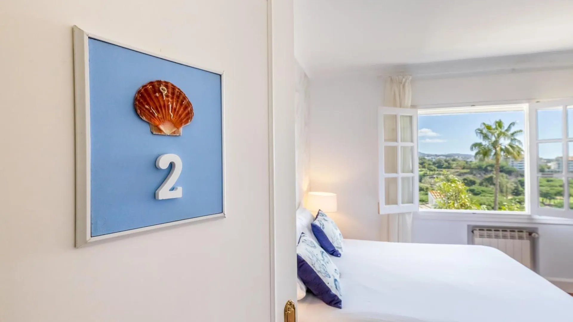 Aurora Boutique House - Only Adults Bed & Breakfast Marbella