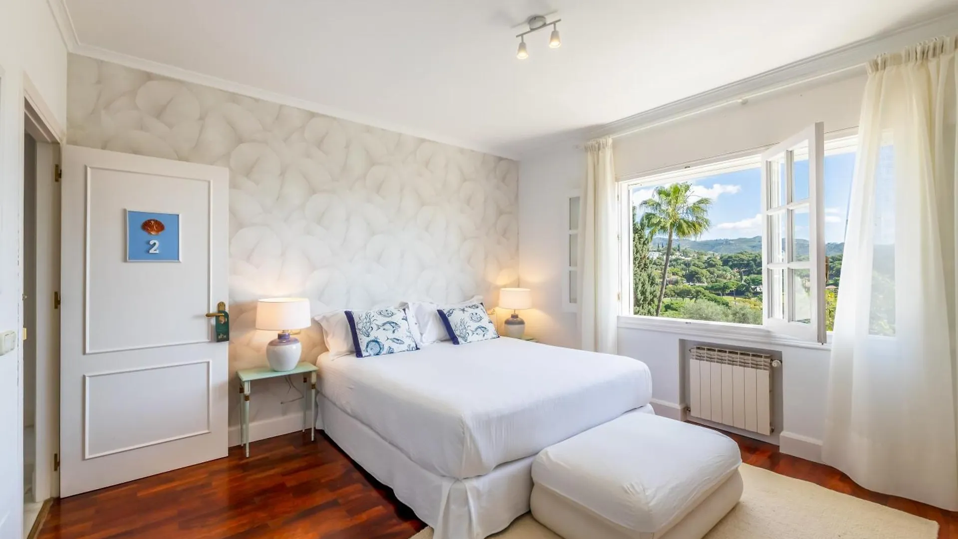 Aurora Boutique House - Only Adults Bed & Breakfast Marbella