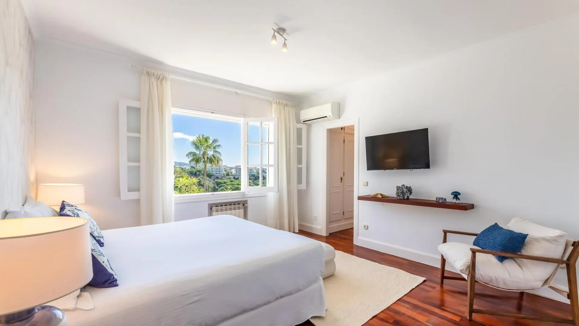 Aurora Boutique House - Only Adults Bed & Breakfast Marbella