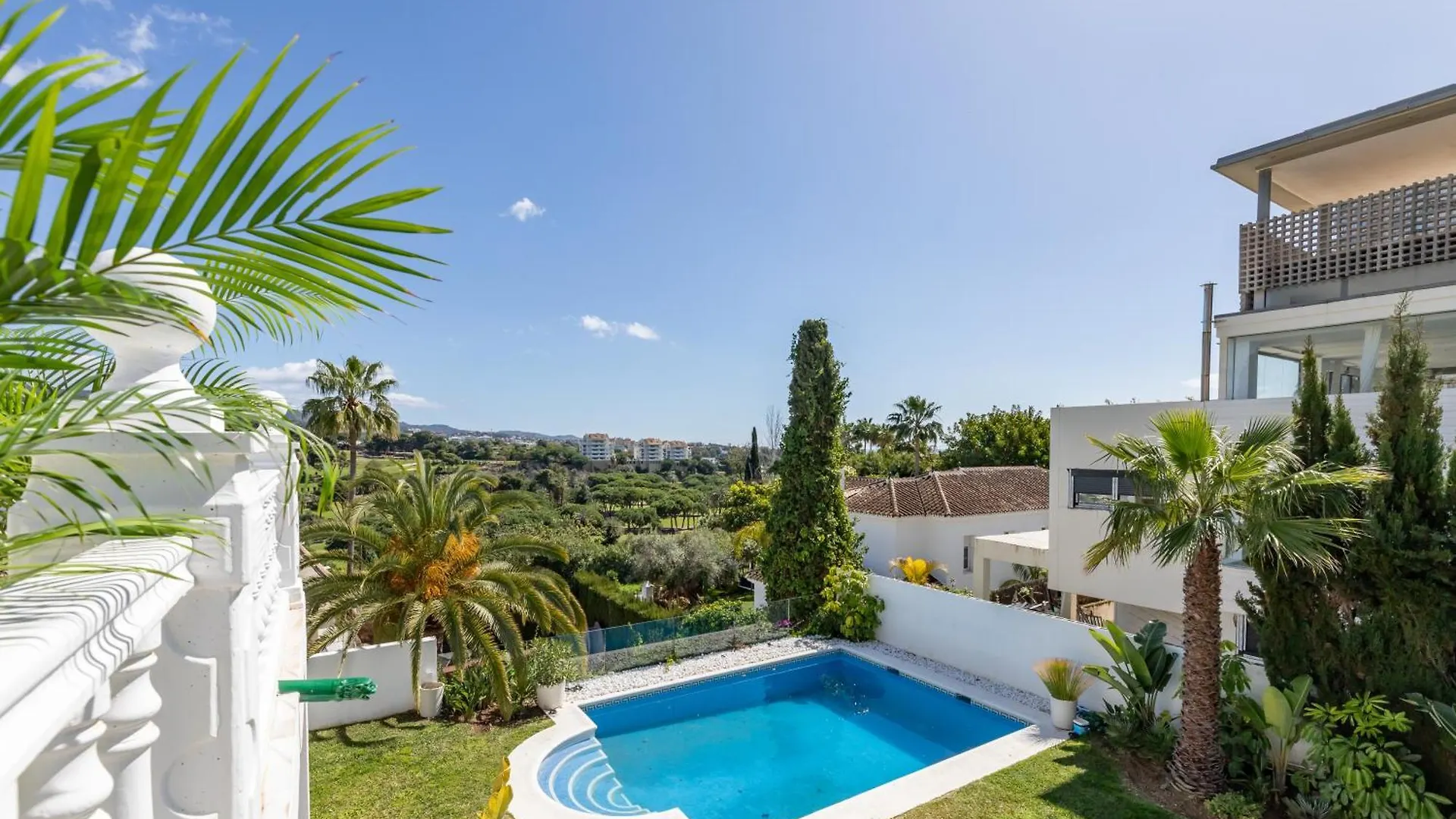 Aurora Boutique House - Only Adults Bed & Breakfast Marbella