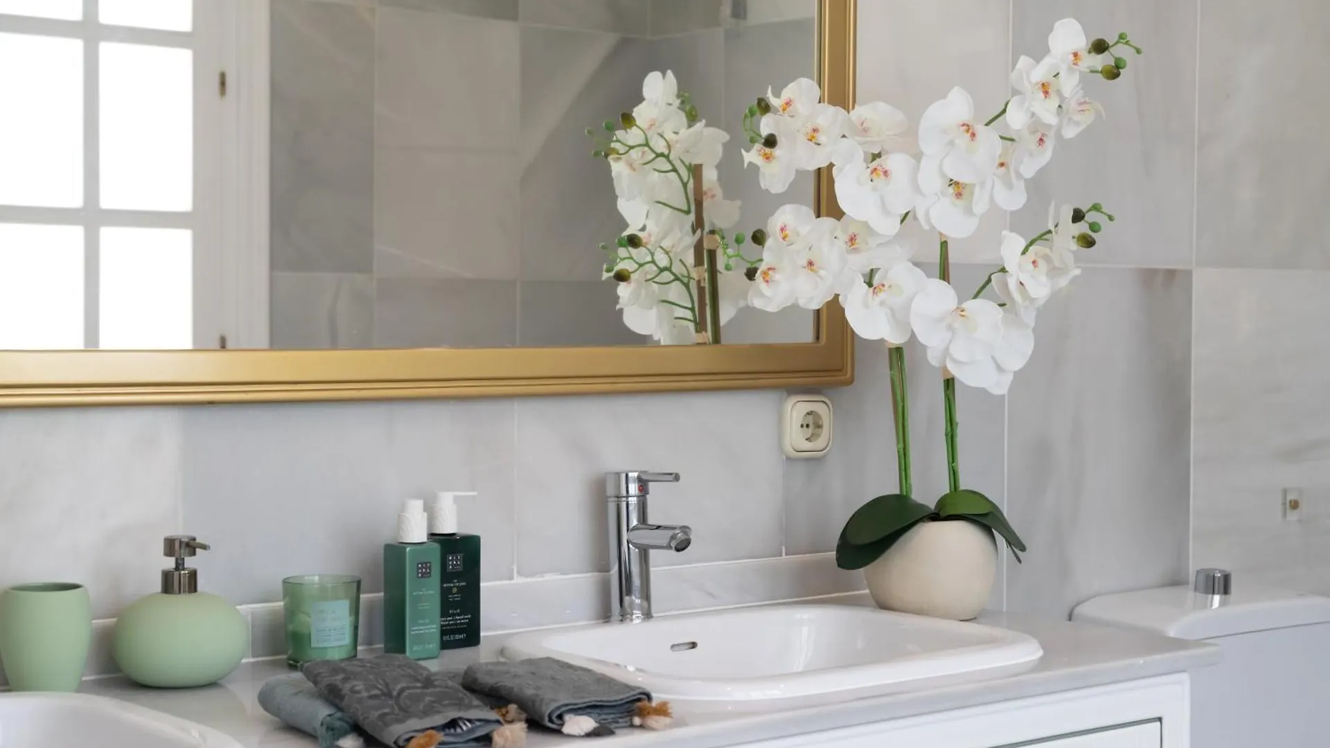 Aurora Boutique House - Only Adults Bed & Breakfast Marbella 0*,  Spain